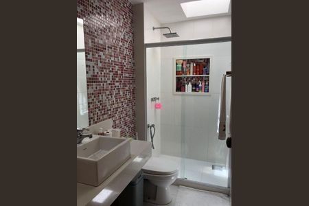 Casa à venda com 300m², 4 quartos e 3 vagas