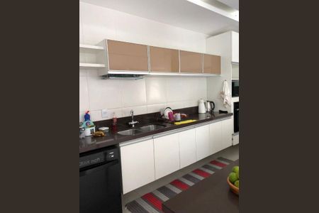 Casa à venda com 300m², 4 quartos e 3 vagas