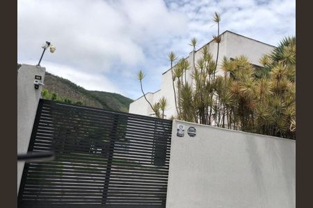 Casa à venda com 300m², 4 quartos e 3 vagas