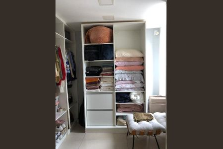 Casa à venda com 300m², 4 quartos e 3 vagas