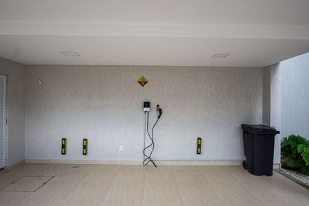 Casa à venda com 298m², 4 quartos e 2 vagas