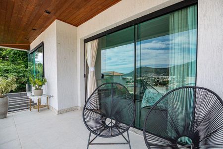 Casa à venda com 298m², 4 quartos e 2 vagas