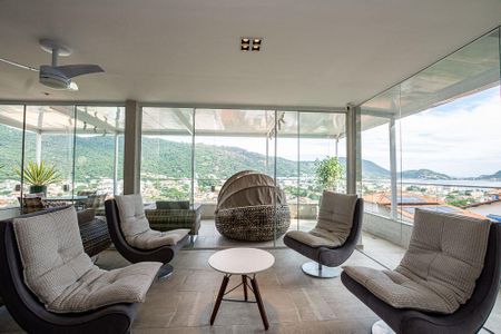 Casa à venda com 4 quartos, 298m² em São Francisco, Niterói