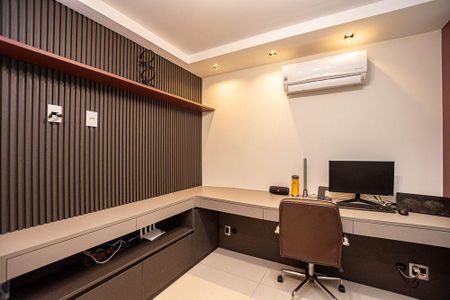 Casa à venda com 298m², 4 quartos e 2 vagas