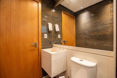 Casa à venda com 298m², 4 quartos e 2 vagas
