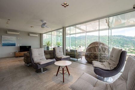 Casa à venda com 298m², 4 quartos e 2 vagas
