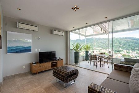 Casa à venda com 4 quartos, 298m² em São Francisco, Niterói