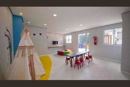 Apartamento à venda com 2 quartos, 55m² em Vila Galvão, Guarulhos