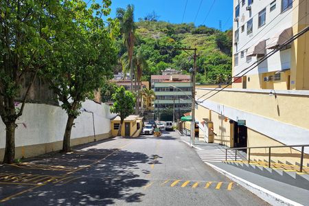 Apartamento à venda com 55m², 2 quartos e 1 vagaÁrea comum