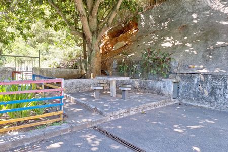 Apartamento à venda com 55m², 2 quartos e 1 vagaÁrea comum