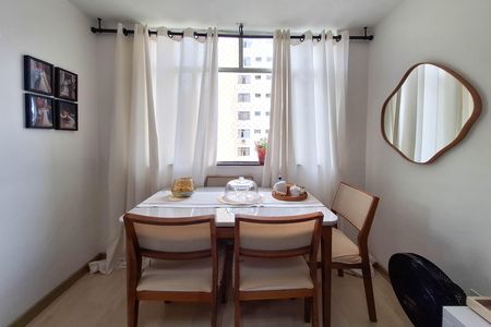 Apartamento à venda com 55m², 2 quartos e 1 vagaSala