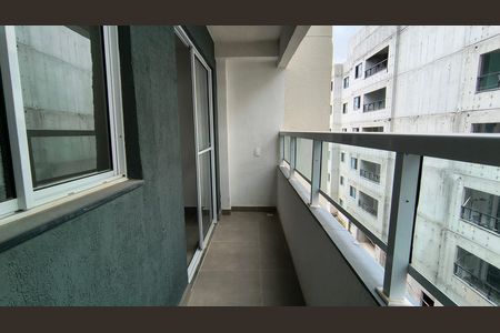 Apartamento para alugar com 60m², 2 quartos e 1 vaga Apartamento para alugar com 60m², 2 quartos e 1 vagaVaranda