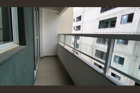 Apartamento para alugar com 60m², 2 quartos e 1 vaga Apartamento para alugar com 60m², 2 quartos e 1 vagaVaranda