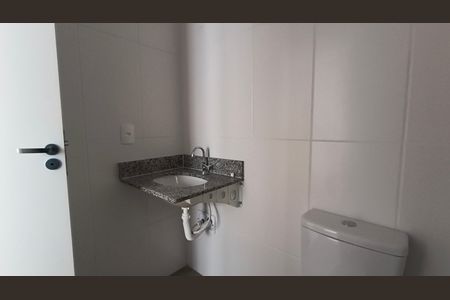 Apartamento para alugar com 60m², 2 quartos e 1 vaga Apartamento para alugar com 60m², 2 quartos e 1 vagaBanheiro da Suíte