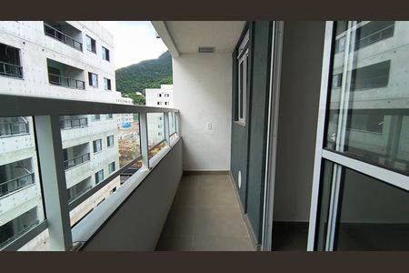 Apartamento para alugar com 60m², 2 quartos e 1 vaga Apartamento para alugar com 60m², 2 quartos e 1 vagaVaranda