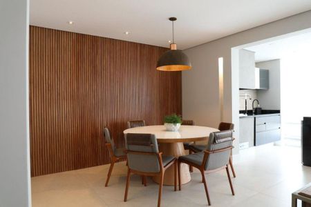 Apartamento à venda com 3 quartos, 130m² em Vila Romana, São Paulo