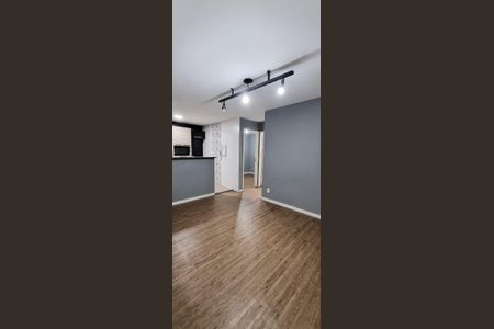 Sala de apartamento para alugar com 2 quartos, 45m² em Água Chata, Guarulhos