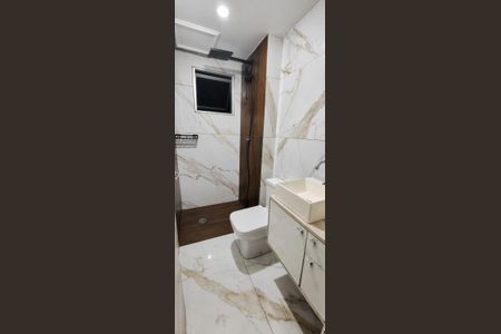 Banheiro de apartamento para alugar com 2 quartos, 45m² em Água Chata, Guarulhos
