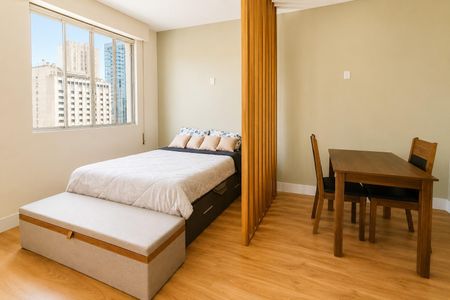 Studio à venda com 41m², 1 quarto e sem vaga Studio à venda com 41m², 1 quarto e sem vagaDormitório