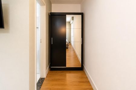Studio à venda com 41m², 1 quarto e sem vaga Studio à venda com 41m², 1 quarto e sem vagaDormitório