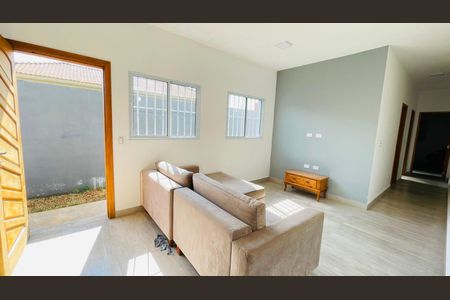 Casa para alugar com 2 quartos, 60m² em Aguassai, Cotia