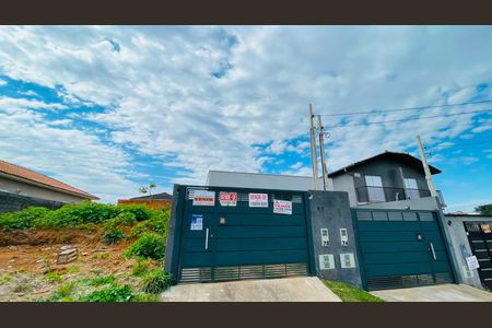 Fachada de casa para alugar com 2 quartos, 60m² em Aguassai, Cotia