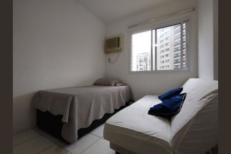 Apartamento à venda com 78m², 2 quartos e 1 vaga