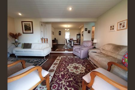 Apartamento à venda com 146m², 3 quartos e 3 vagas