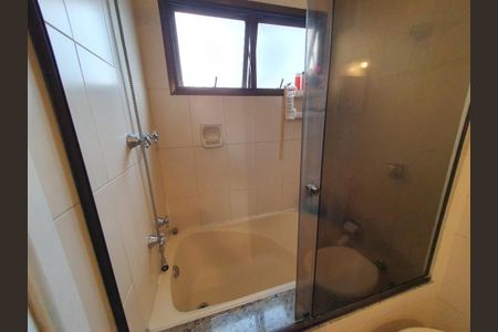 Apartamento à venda com 146m², 3 quartos e 3 vagas