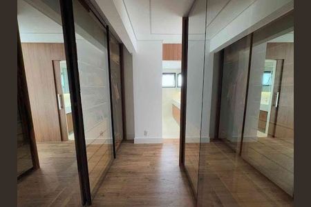Apartamento à venda com 115m², 2 quartos e 3 vagas