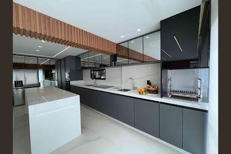 Apartamento à venda com 115m², 2 quartos e 3 vagas