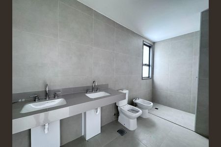 Casa à venda com 3 quartos, 230m² em Centro Empresarial Tamboré, Santana de Parnaíba