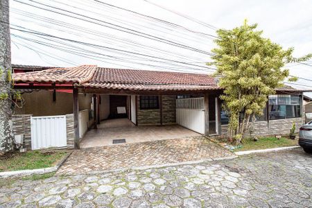 Casa à venda com 472m², 4 quartos e 2 vagas