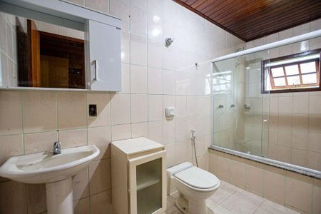 Casa à venda com 472m², 4 quartos e 2 vagas