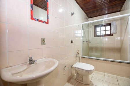 Casa à venda com 472m², 4 quartos e 2 vagas