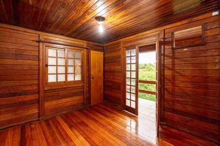 Casa à venda com 472m², 4 quartos e 2 vagas