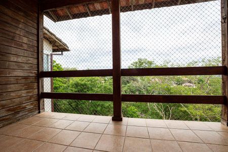 Casa à venda com 472m², 4 quartos e 2 vagas