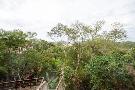 Casa à venda com 472m², 4 quartos e 2 vagas