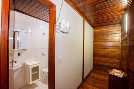 Casa à venda com 472m², 4 quartos e 2 vagas