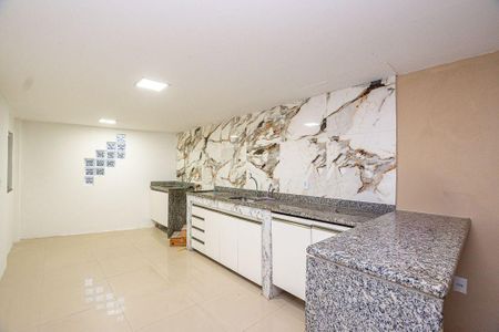 Casa à venda com 472m², 4 quartos e 2 vagas