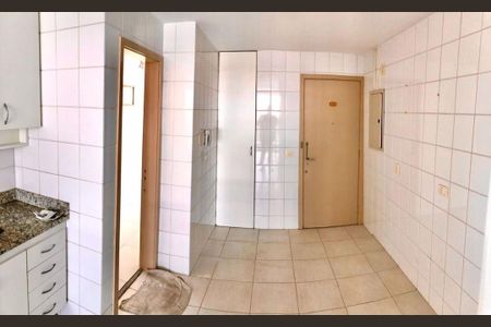 Apartamento à venda com 150m², 1 quarto e 4 vagas
