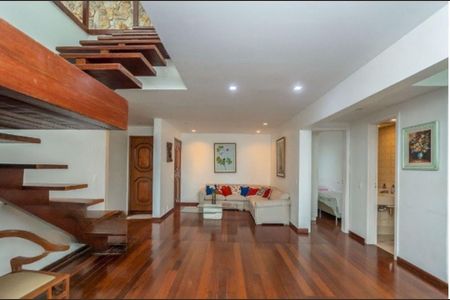 Apartamento à venda com 370m², 3 quartos e 2 vagas