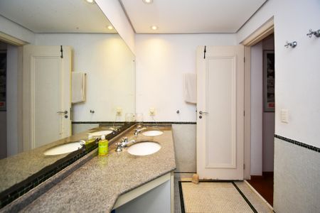 Apartamento à venda com 120m², 2 quartos e 2 vagas Apartamento à venda com 120m², 2 quartos e 2 vagasbanheiro quarto 2