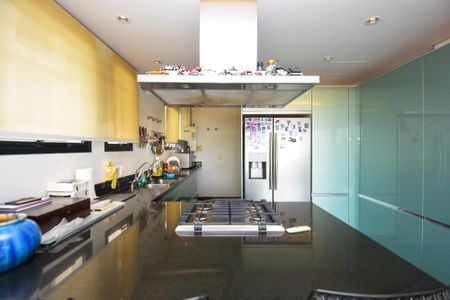 Apartamento à venda com 120m², 2 quartos e 2 vagas Apartamento à venda com 120m², 2 quartos e 2 vagascozinha