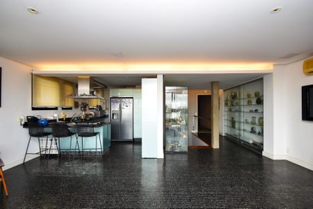 Apartamento à venda com 120m², 2 quartos e 2 vagas Apartamento à venda com 120m², 2 quartos e 2 vagasSala