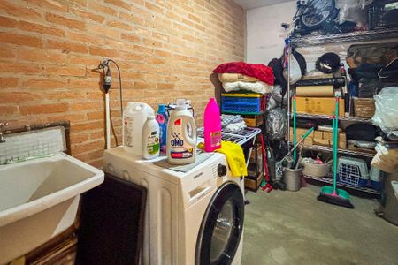 lavanderia (Box) de apartamento à venda com 2 quartos, 120m² em Vila Madalena, São Paulo