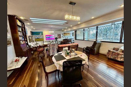Apartamento à venda com 4 quartos, 230m² em Copacabana, Rio de Janeiro
