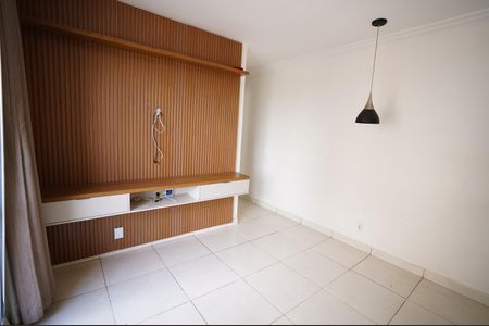 Apartamento à venda com 3 quartos, 71m² em Setor Goiânia 2, Goiânia