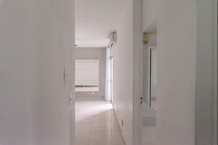 Corredor de apartamento à venda com 2 quartos, 67m² em Jardim das Bandeiras, Campinas