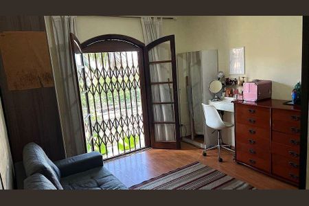 Casa à venda com 3 quartos, 180m² em Parque Ipe, São Paulo